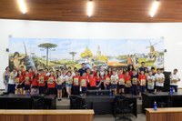 Câmara recebe alunos da Escola Municipal Professor Bernardo Litzinger